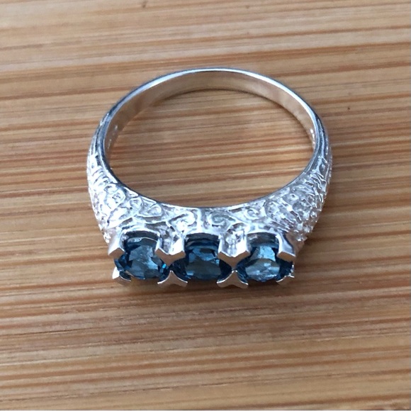 $72 Designer Estate Ring  Sterling Silver  Size 9  Marked CD 925 China - Picture 3 of 7